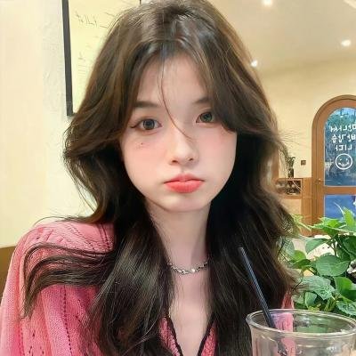 夜晚的水母不会游泳